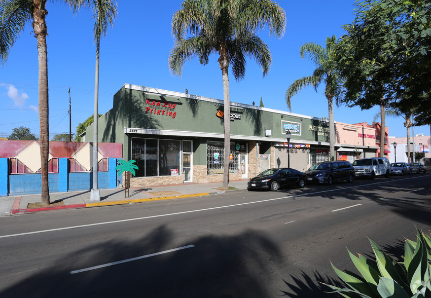 2127-2135 Pacific Ave, Long Beach, CA à louer - Photo principale – Image 1 sur 10