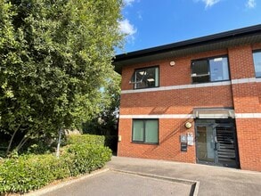 4-6 Stanhope Gate, Camberley à louer Photo intérieure– Image 1 sur 3