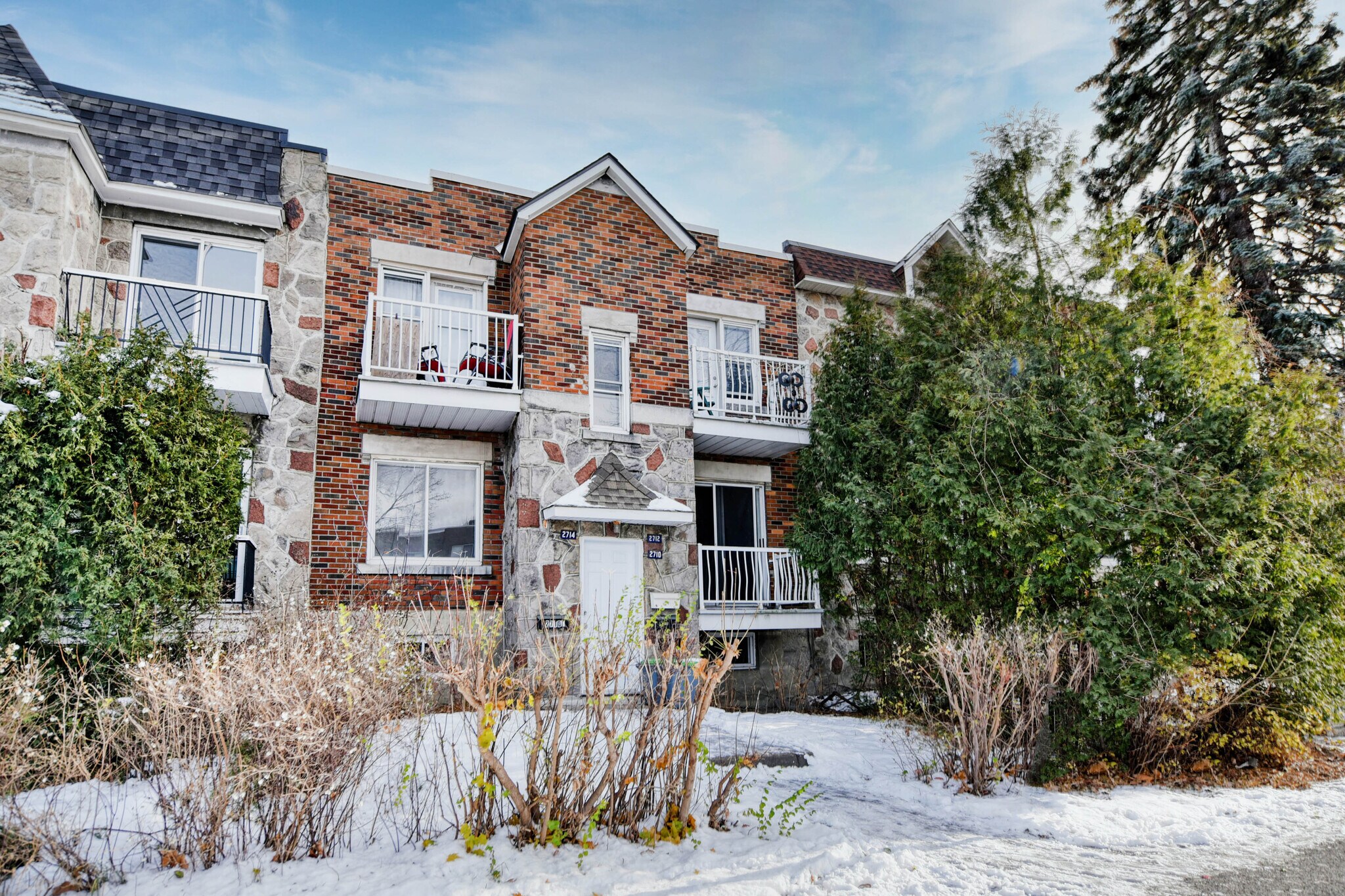 2710 Rue Sherbrooke E, Montréal, QC à vendre Photo principale– Image 1 sur 19