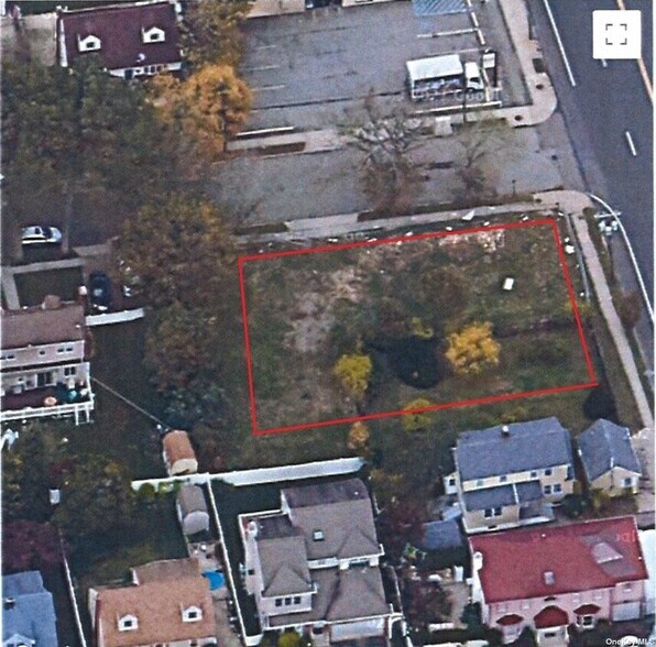 847 Willis Ave, Albertson, NY à vendre - Photo de l’immeuble – Image 2 sur 2