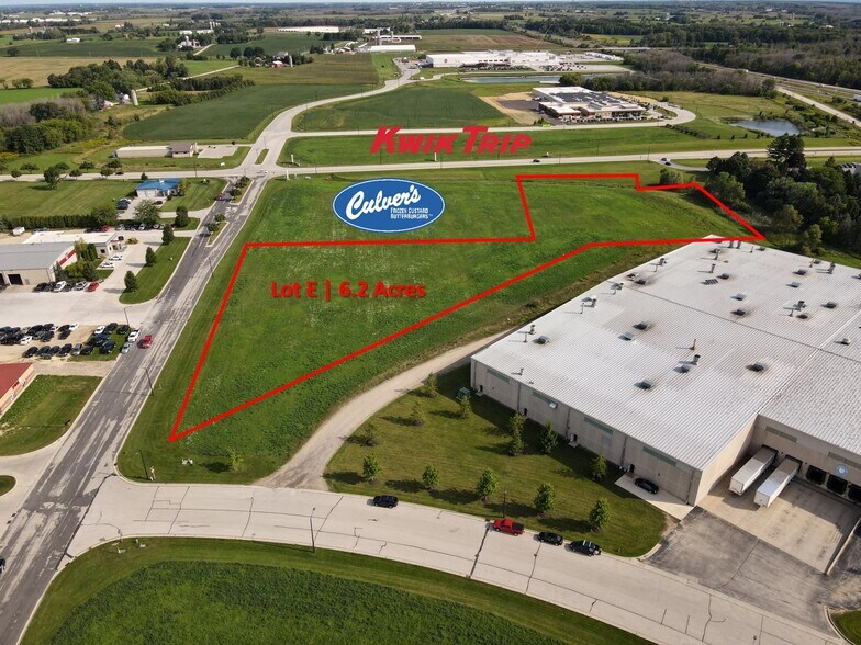 S Business Park Dr, Oostburg, WI à vendre - Aérien – Image 2 sur 5
