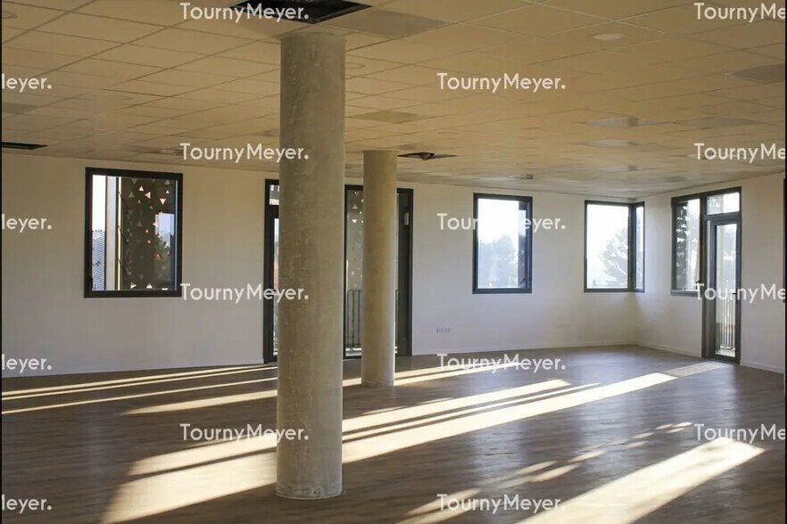 Bureau dans Montpellier à louer - Photo de l’immeuble – Image 2 sur 8