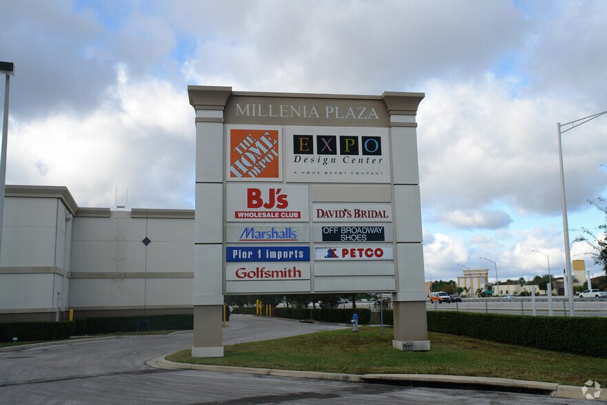 4403-4697 Millenia Plaza Way, Orlando, FL à louer - Photo de l’immeuble – Image 2 sur 10