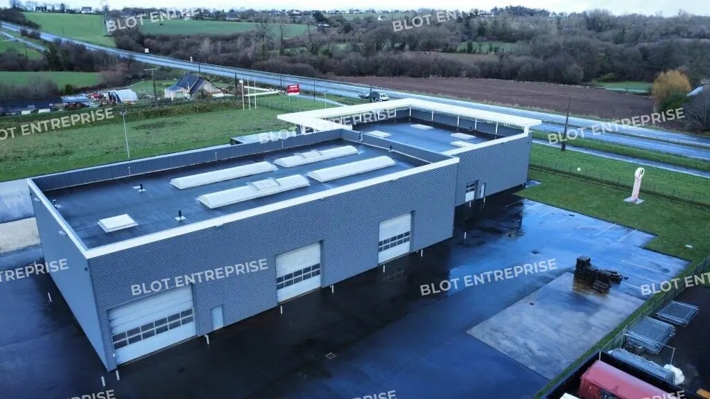 Local d’activités dans Cavan à louer Photo de l’immeuble– Image 1 sur 4