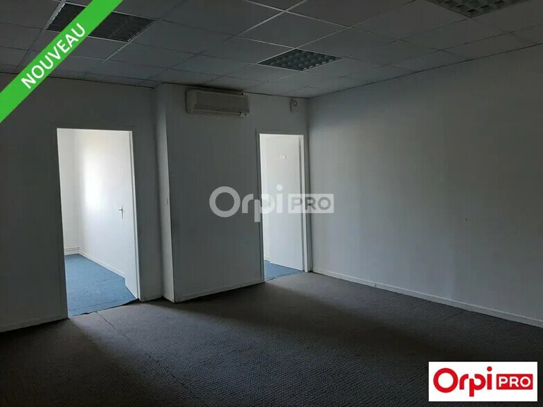 Bureau dans Valence à louer - Photo de l’immeuble – Image 3 sur 7