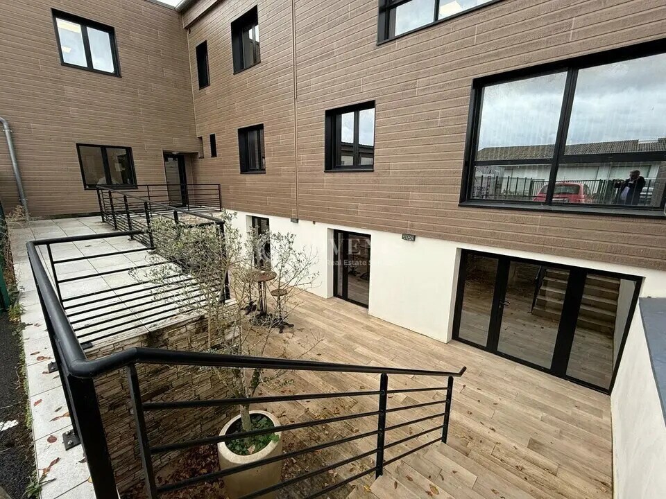 Bureau dans Saint-Jean-de-Braye à louer Photo principale– Image 1 sur 13