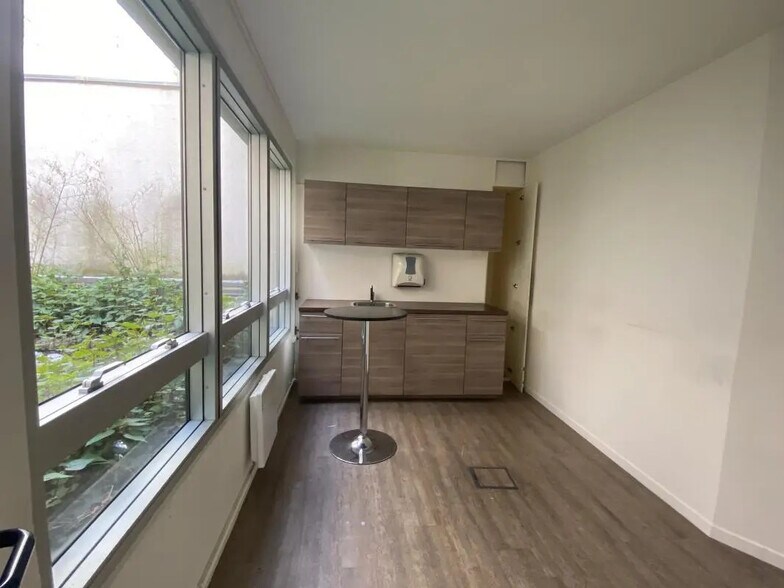 Bureau dans Paris à louer - Photo de l’immeuble – Image 3 sur 7