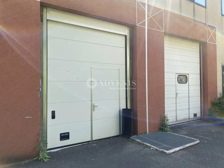 Bureau dans Vanves à louer - Photo de l’immeuble – Image 2 sur 11