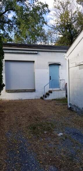 3209 Oley Turnpike Rd, Reading, PA à louer - Photo de l’immeuble – Image 3 sur 14