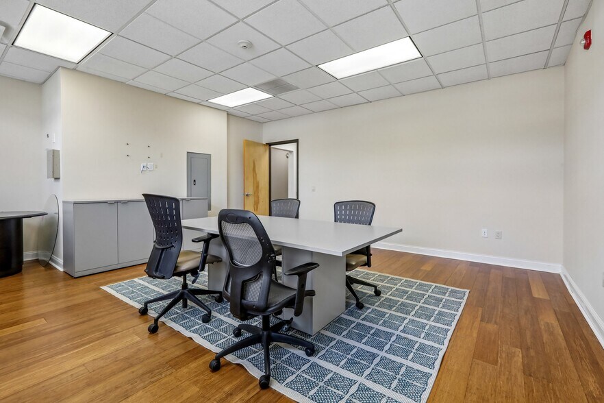 92 Union Ave, Cresskill, NJ à vendre - Photo de l’immeuble – Image 3 sur 46