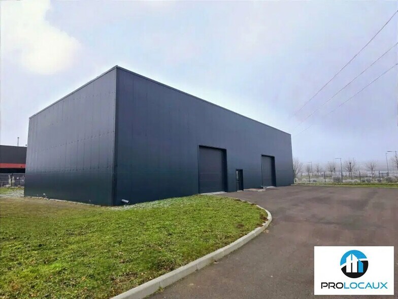 Local d'activités dans Flixecourt à vendre - Photo de l’immeuble – Image 1 sur 5