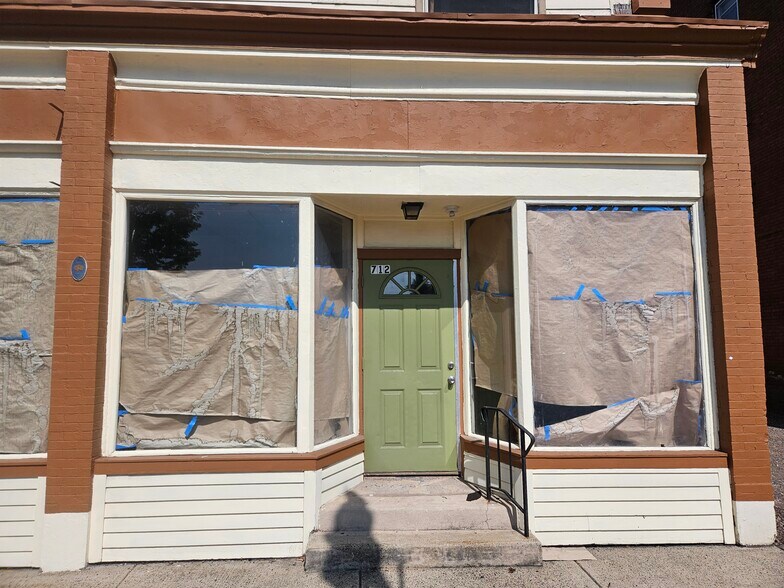 710-712 Main St, Middletown, CT à louer - Photo de l’immeuble – Image 3 sur 6