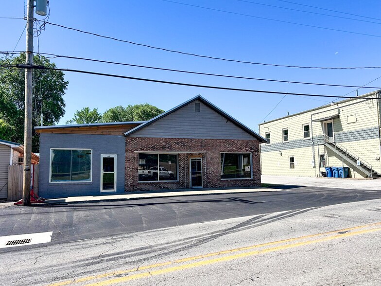 203-235 E Pickens Rd, Pea Ridge, AR à vendre - Photo de l’immeuble – Image 2 sur 11