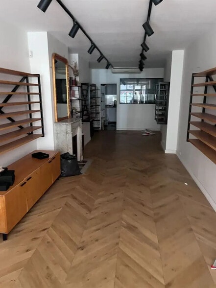 Local commercial dans Paris à louer - Photo de l’immeuble – Image 2 sur 6