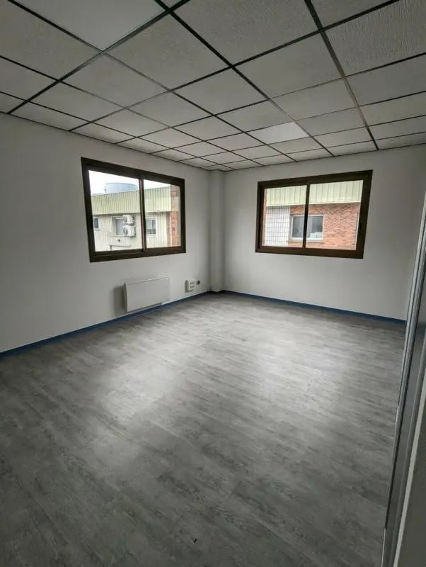 Plus de détails pour 10 Boulevard Louise Michel, Évry-Courcouronnes - Bureau à louer