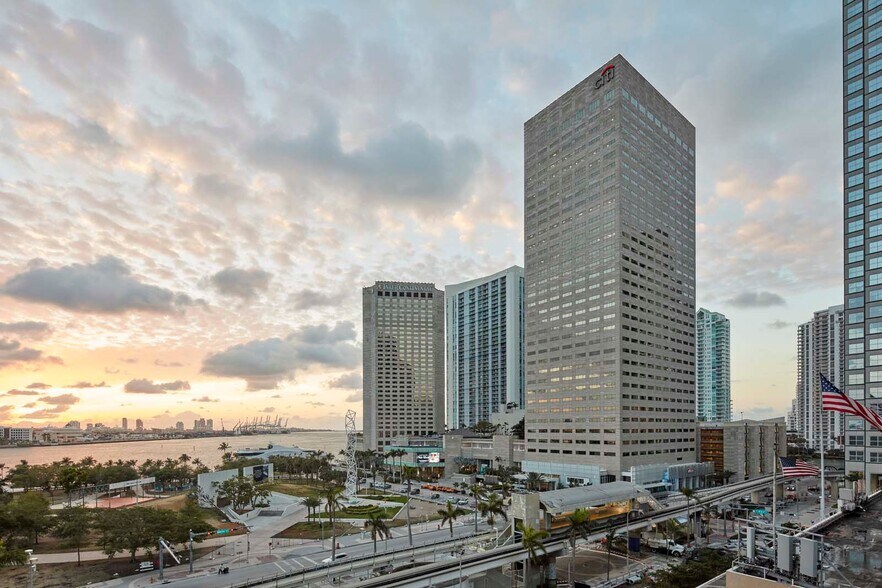 201 S Biscayne Blvd, Miami, FL à louer - Aérien – Image 2 sur 10