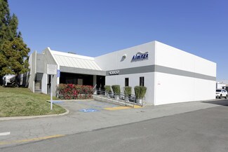 Plus de détails pour 10602 Walker St, Cypress, CA - Industriel/Logistique à louer