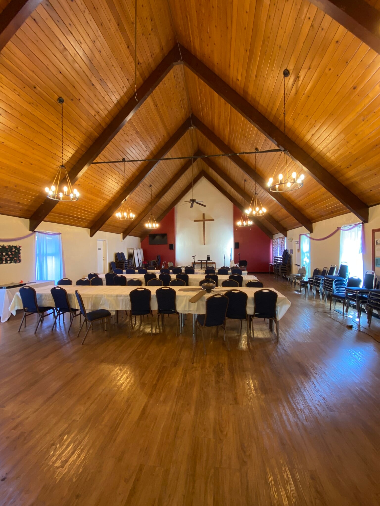 275 N Main St, Manteca, CA à louer Photo intérieure– Image 1 sur 10