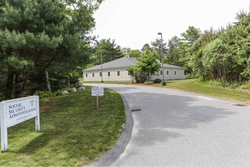 48 Research Rd, East Falmouth, MA à vendre - Photo principale – Image 1 sur 1
