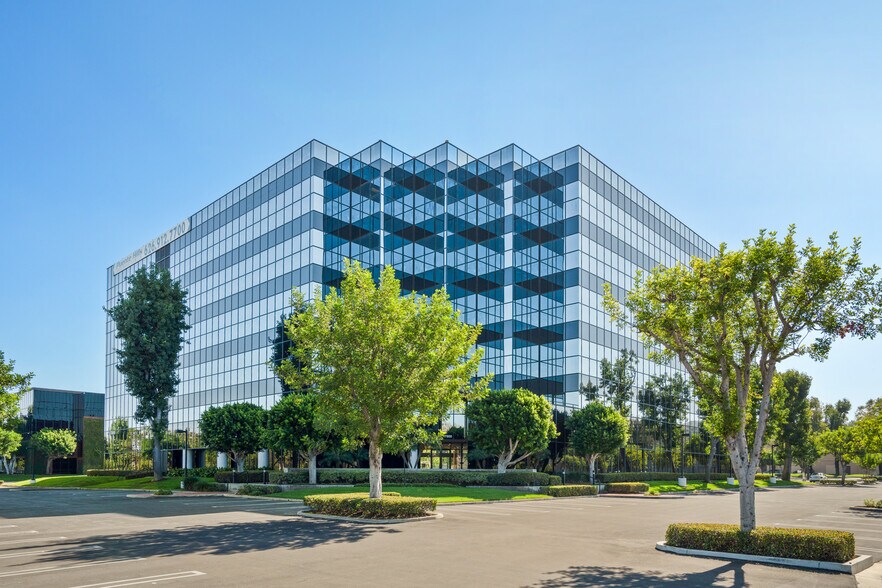 17800 Castleton St, City Of Industry, CA à louer - Photo de l’immeuble – Image 2 sur 9