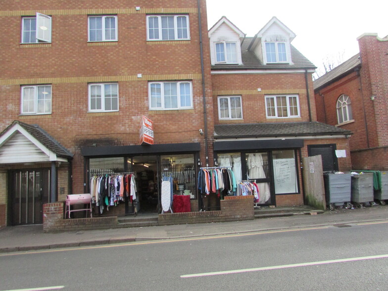 39-45 Chapel St, Luton à louer - Photo de l’immeuble – Image 2 sur 2