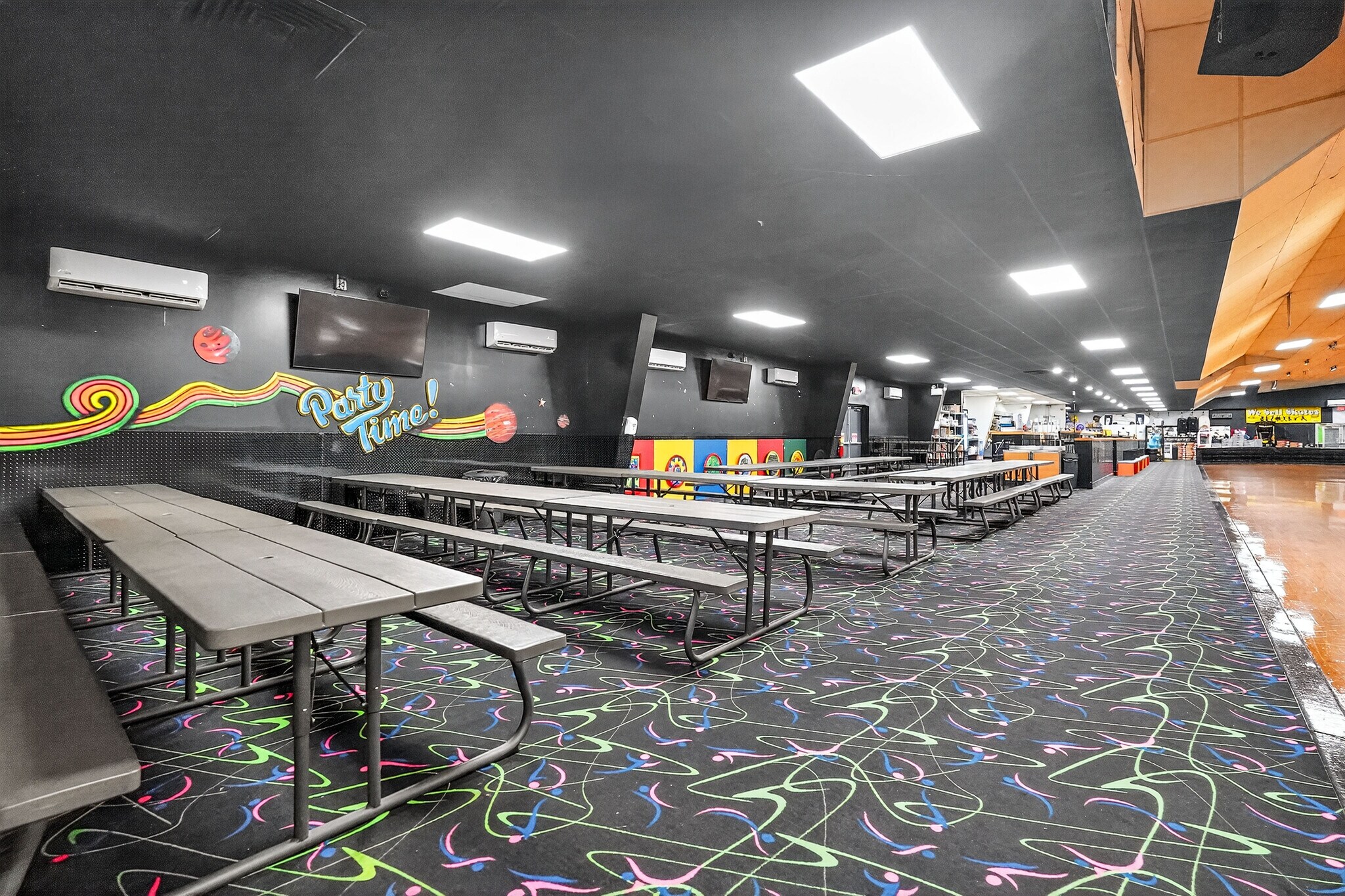 1R Lawton Ave, Taunton, MA à louer Photo intérieure– Image 1 sur 3