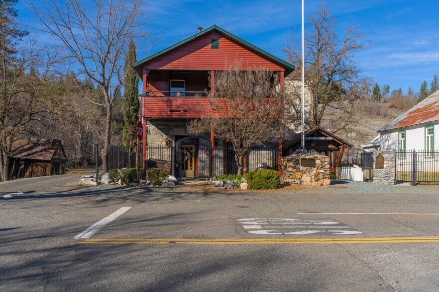 21335 Consolation Rd, Volcano, CA à vendre - Photo principale – Image 1 sur 28