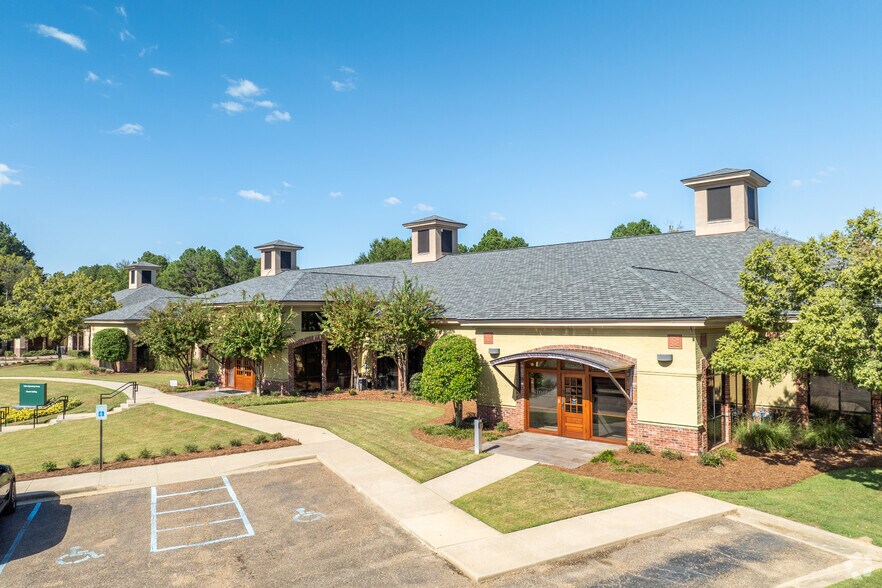 602 Crescent Pl, Ridgeland, MS à louer - Photo principale – Image 1 sur 50