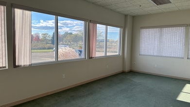 3051 Progress Way, Kaukauna, WI à louer Photo intérieure– Image 2 sur 6