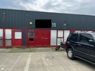 Plus de détails pour Edison Rd, Aylesbury - Bureau à louer