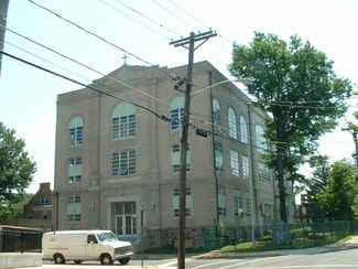 Plus de détails pour 411 Adeline St, Trenton, NJ - Spécialisé à vendre