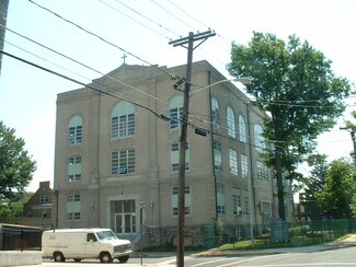 Plus de détails pour 411 Adeline St, Trenton, NJ - Spécialisé à vendre