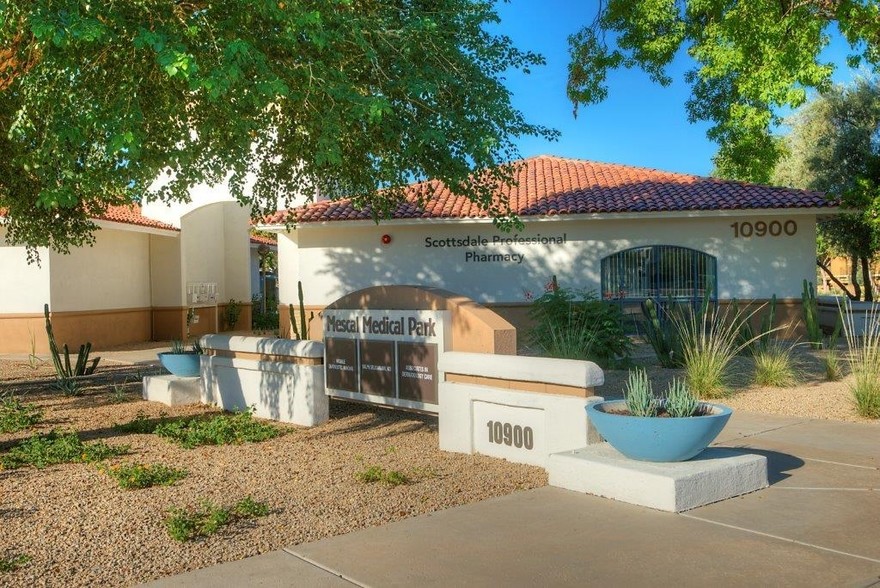 10900 N Scottsdale Rd, Scottsdale, AZ à louer - Photo de l’immeuble – Image 2 sur 3