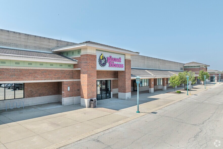 980 Elk Grove Town Ctr, Elk Grove Village, IL à louer - Photo de l’immeuble – Image 2 sur 22