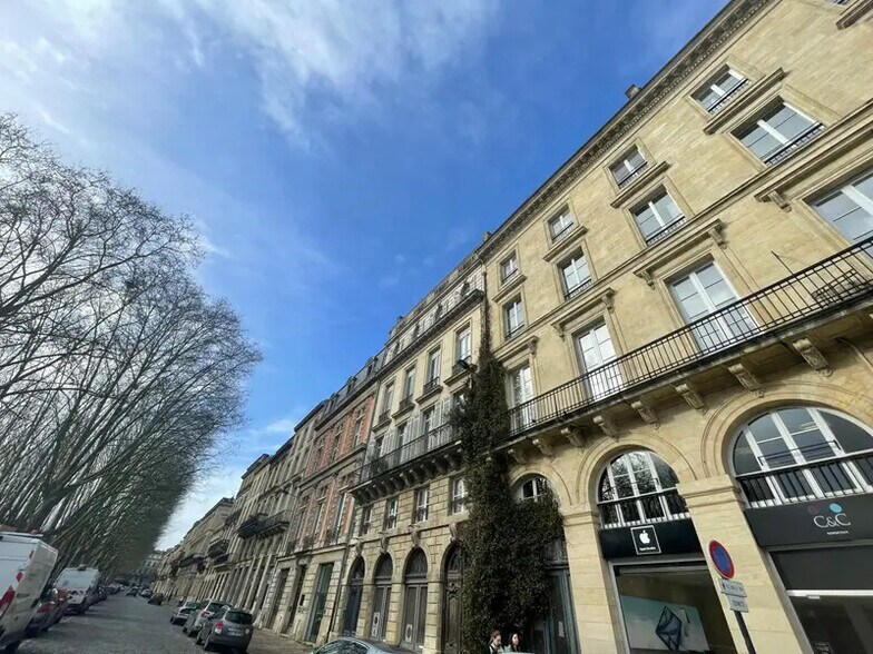 Bureau dans Bordeaux à louer - Photo de l’immeuble – Image 1 sur 11