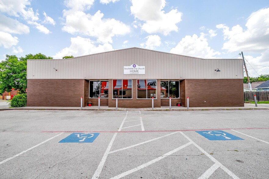2606 Hemphill St, Fort Worth, TX à vendre - Photo de l’immeuble – Image 3 sur 42