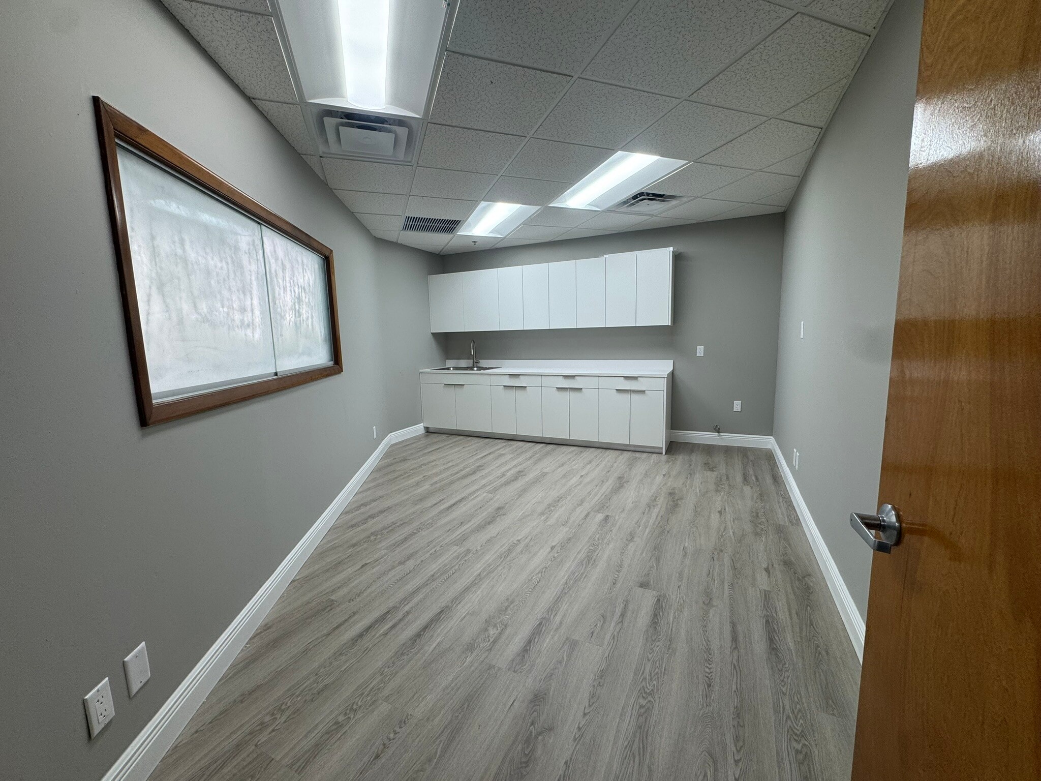 9050 Pines Blvd, Pembroke Pines, FL à louer Photo intérieure– Image 1 sur 14