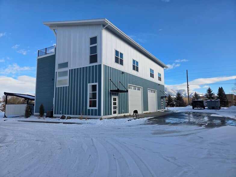 2998 N 27th Ave, Bozeman, MT à louer - Photo de l’immeuble – Image 3 sur 28