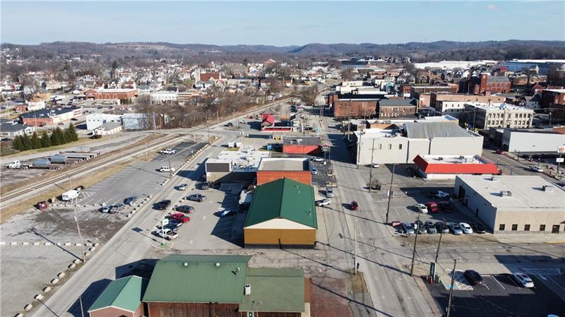 630 Beaver Ave, Ellwood City, PA à vendre - Photo de l’immeuble – Image 3 sur 41