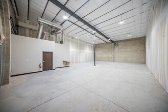 11201 49th St N, Clearwater, FL à louer Photo intérieure– Image 2 sur 10