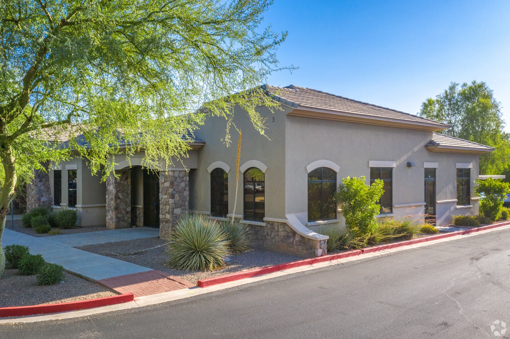 2919 S Ellsworth Rd, Mesa, AZ à louer Photo principale– Image 1 sur 8