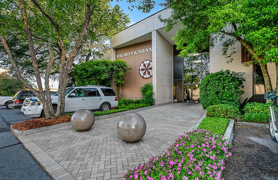 3925 N I-10 Service Rd, Metairie, LA à louer - Photo de l’immeuble – Image 1 sur 24