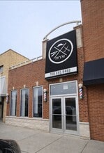 7318 W Irving Park Rd, Norridge, IL à louer Photo intérieure– Image 1 sur 5