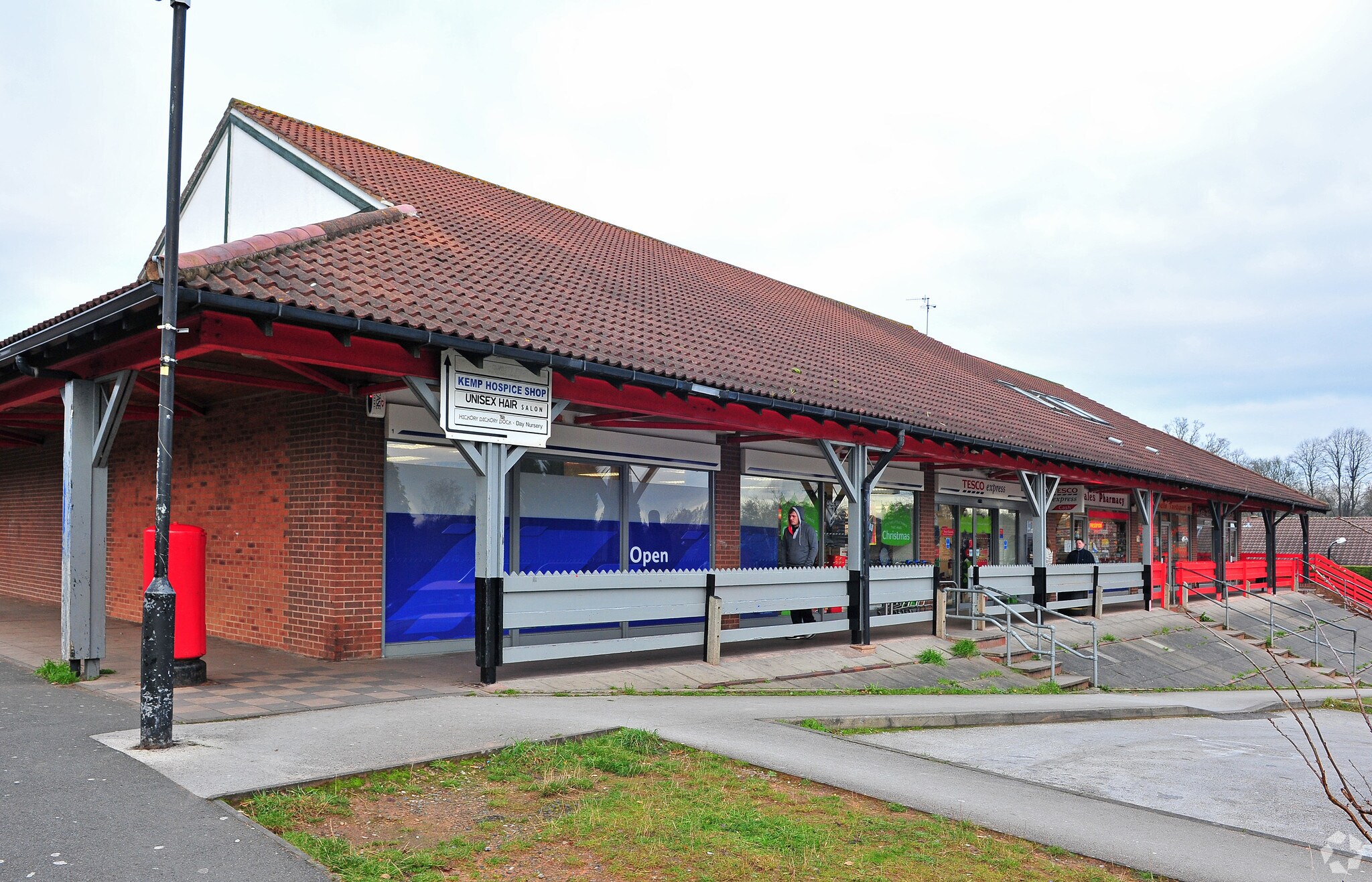 Warbler Pl, Kidderminster à louer Photo principale– Image 1 sur 4