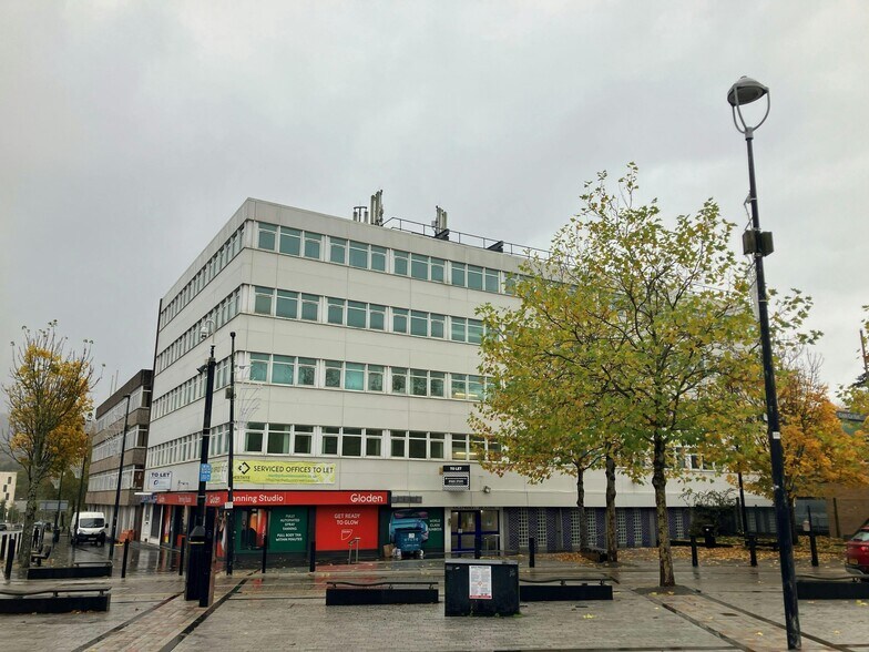 1-4 Castle St, Merthyr Tydfil à louer - Photo de l’immeuble – Image 1 sur 4