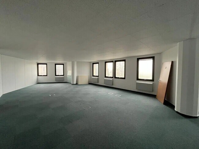 Plus de détails pour 25 Route De L'orme Bâtiment Esope, Saint-Aubin - Bureau à louer