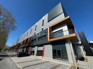 Plus de détails pour Local d'activités à louer