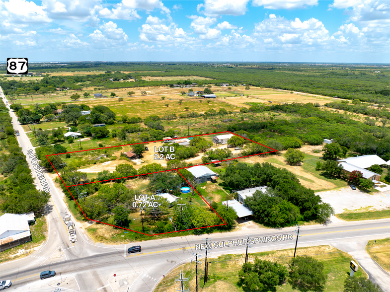 6198 S Foster Rd, San Antonio, TX à vendre - Photo de l’immeuble – Image 1 sur 5