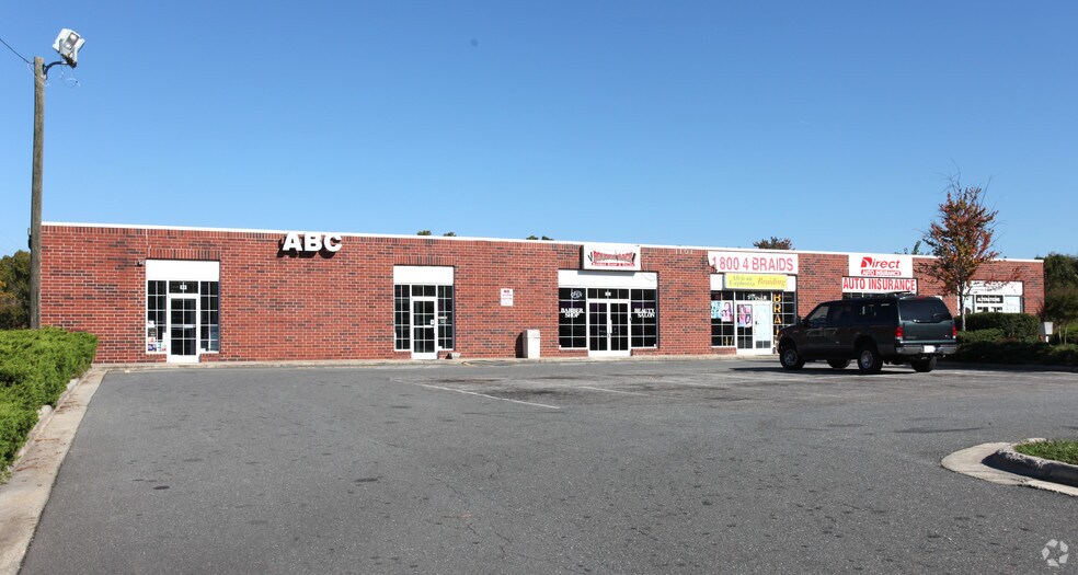 1101 Rotherwood Rd, Greensboro, NC à louer - Photo de l’immeuble – Image 3 sur 6