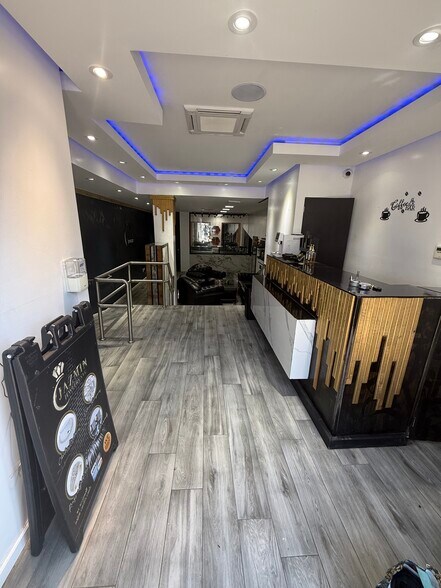 3008-3010 Jerome Ave, Bronx, NY à louer - Photo de l’immeuble – Image 2 sur 12